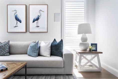 Australia, You're Getting Hamptons Style Wrong - realestate.com.au Hampton Wallpaper, Hamptons Lounge Room, Hamptons Lounge, Modern Hamptons Home, Hamptons House Interior, Hamptons Style Living Room, Hamptons Living Room, Hamptons Style Decor, Porter Davis