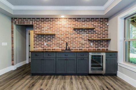 Brick Backsplash Ideas, Clay Backsplash, Wet Bar Ideas, Gym Basement, Red Backsplash, Raised Panel Cabinets, Recessed Panel Cabinets, Home Bar Rooms, Home Bar Design