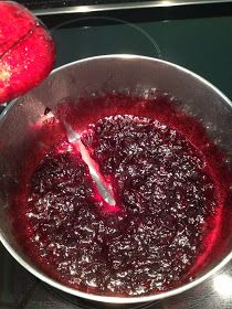 Making roselle jam gives me great satisfaction. Firstly, the roselle we use to make the jam is grown in our own garden (hence no chemicals... Roselle Jam, Hibiscus Recipe, Cranberry Hibiscus, Roselle Hibiscus, Trinidadian Recipes, Trinidad Recipes, Trini Food, Food Time, Eat Your Heart Out