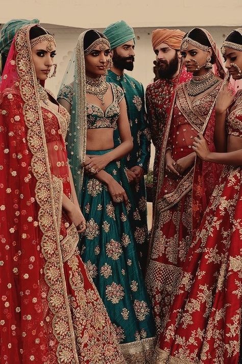 Bride Moodboard, Cultural Wear, Sabyasachi Bridal, Asia Fashion, Desi Dress, Indian Fashion Trends, 2019 Style, Pakistani Couture, Beautiful Sarees