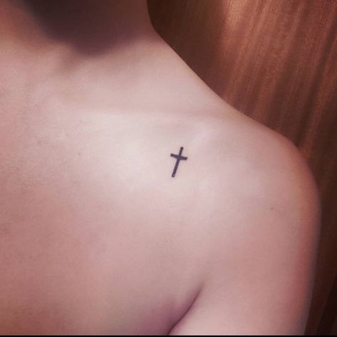 Collar Bone Cross Tattoo, Cross Collarbone Tattoo, Cross On Collar Bone Tattoo, Cross On Shoulder Tattoo, Cross Collar Bone Tattoo, Cross Shoulder Tattoos For Women, Cross On Chest Tattoo Woman, Cross Shoulder Tattoo, Cross Tattoo On Shoulder