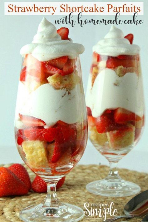 Layers of homemade cake, fresh strawberries, and whipped cream make the most delicious Strawberry Shortcake Parfaits. #strawberrysandchocolate Trifle Cups, Strawberry Angel Food Cake, Angel Food Cake Desserts, Jar Desserts, Parfait Desserts, Strawberry Shortcake Recipes, Shortcake Recipe, Parfait Recipes, Savory Cakes