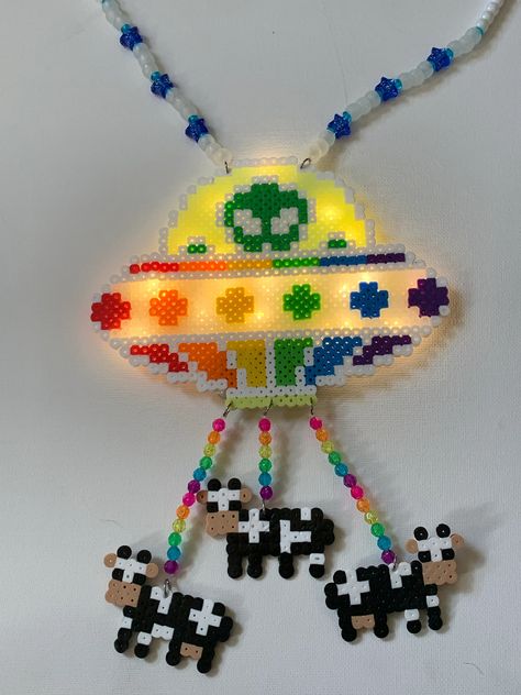 Coolest Perler Bead Patterns, Rave Kandi Perler Beads, Fuse Beads Templates, Cool Kandi Patterns, Fuse Bead Patterns Rave, Festival Kandi Ideas, Atliens Edm Perler, Pearler Bead Template, Perler Beads Ideas Rave