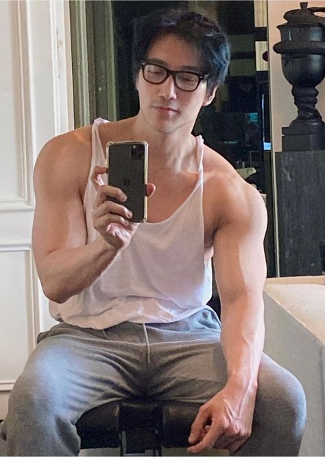 Chuando Tan, Tan Instagram, Japanese Boyfriend, Men Over 50, Hot Asian Men, Body Builder, Janet Jackson, Rita Ora, Asian Actors