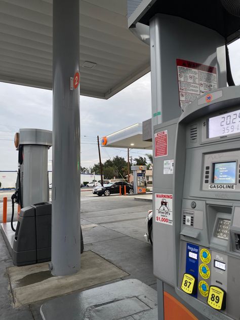 Car In Filling Station, Coming Format Picture, Car At Gas Station, Gas Filling Station, Gas Station Store, Bullet Proof Car, Clean House Smell, Gas Station Photoshoot, Bad Candy