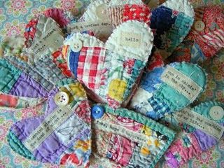 Adorable hearts from cutter quilts....made these years ago as little brooches and still have some of them.. Fabric Hearts, Old Quilts, My Funny Valentine, Heart Quilt, Heart Crafts, Mini Quilts, Small Quilts, Brooches Handmade, Fabric Projects