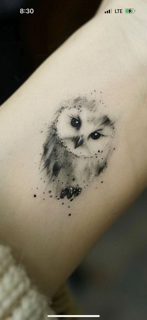 Small Owl Tattoos For Women, Small Owl Tattoo, Tiny Owl Tattoo, Snowy Owl Tattoo, Bird Tattoo Neck, Barn Owl Tattoo, Interesting Tattoos, Mama Tattoo, Tattoo Neck