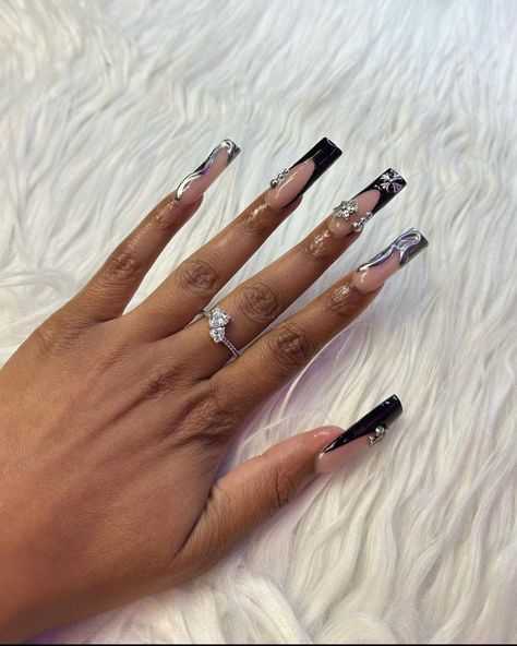 Birthday Nails Black And Silver, Black Nails With Silver Design, Grey And Black Nails, Black Acrylic Nails, Punk Nails, Long Acrylic Nail Designs, French Acrylic Nails, Dope Nail Designs, Short Square Acrylic Nails