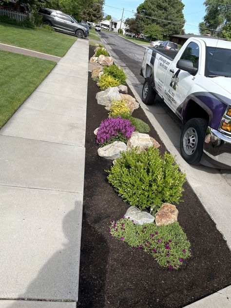 Rock And Plants Landscaping, Front Yard Strip Landscaping, Sidewalk Rock Landscaping, Property Line Flower Bed, Simple Sidewalk Landscaping, Landscaping On Side Of Garage, Side Driveway Landscaping Ideas, Landscaping Between Driveways, Under Window Landscaping Front Yards