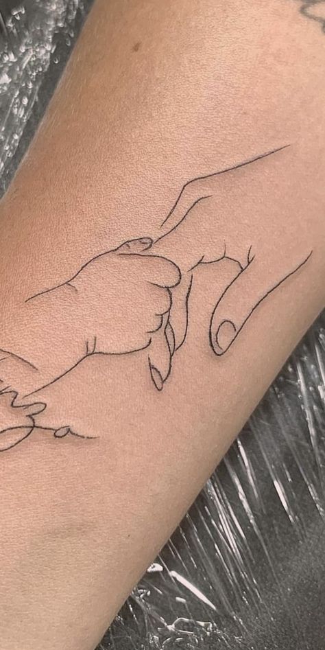 Mom Baby Tattoo, Mutterschaft Tattoos, Tattoos For Baby Boy, Motherhood Tattoos, Mother Son Tattoos, Baby Tattoo Designs, Baby Name Tattoos, Mom Tattoo Designs, Mommy Tattoos