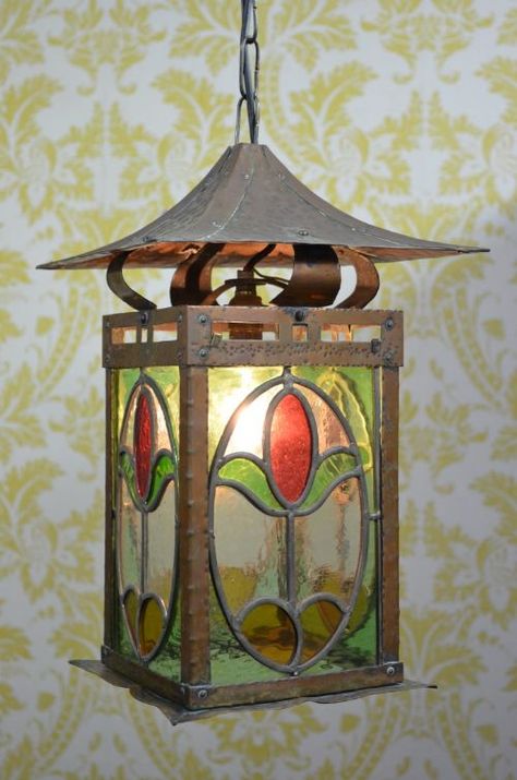 Charles Rennie Mackintosh Designs, Glass Lanterns, Adobe Design, Copper Lantern, Lamp Ideas, Wood Lantern, Glass Diy, Making Stained Glass, Diy Lanterns