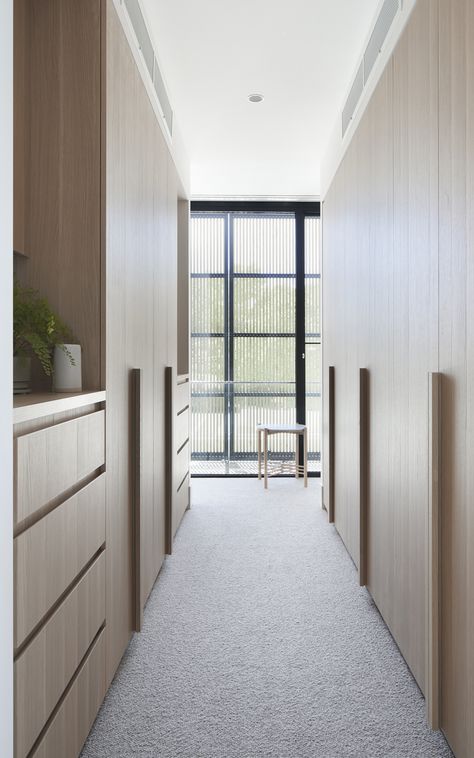 Master Wardrobe, Walk In Wardrobe Design, Bedroom Wardrobe Design, Australian Interior, Joinery Design, Minimal Interior Design, Minimalist Closet, Australian Interior Design, Interior Design Awards