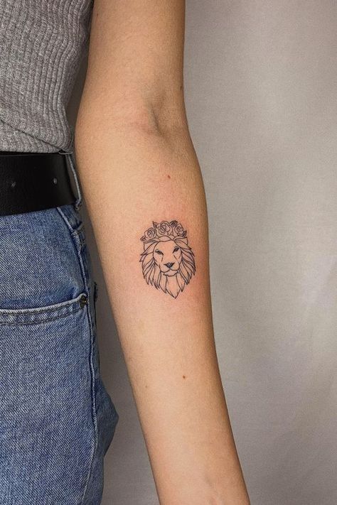 27 Minimalist Lion Tattoo: Subtle Elegance and Symbolism Leo Sisters Tattoo, Small Leo Lion Tattoo, Tattoo For Leos Zodiac Signs, Zodiac Tattoos For Leo, Petite Lion Tattoo, Tattoo Ideas Lioness, Best Leo Tattoo Designs, Leo Fire Sign Tattoo, Leo Female Tattoo