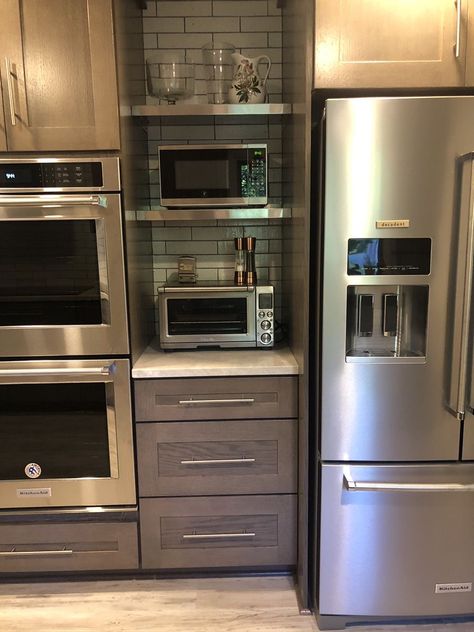 2 Ovens In Kitchen, Kitchen Microwave Cabinet, Kitchen Appliances Layout, Microwave Cabinet, Microwave Shelf, Classic Kitchen Design, Kitchen Redesign, Diy Kitchen Renovation, Microwave In Kitchen