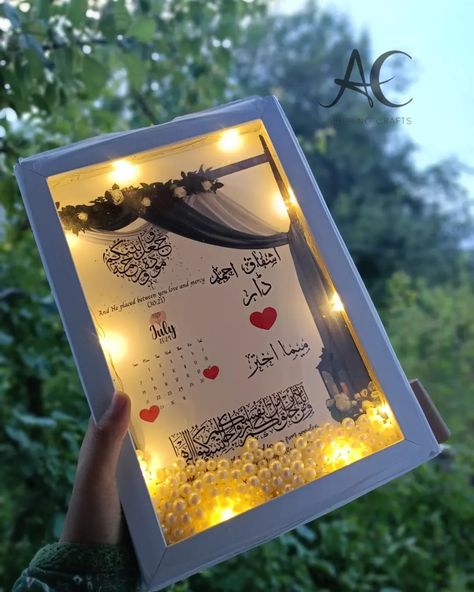 SHAADI MUBARAK FRAME Order Yours📍 Customized Islamic Frames, Favorite quote, Couple names, Arabic names with frames at reasonable price🤩 Send us your favorite verse and we will customize it for you. Home delivery is also available🚚 DM for orders/Queries📩 Instagram: @alluring.crafts_ • • • • #customisedcoupleframe#alluringcraftsbybisma #explorepage#photooftheday#likexlike#india #instagood#shaadimubarakframe#instadaily Couples Frame Ideas, Wedding Gifts Ideas For Couple, Countdown Video Ideas, Name Frame Design, Countdown Video, Names Arabic, Islamic Frames, Aesthetic Frame, Diy Mini Album