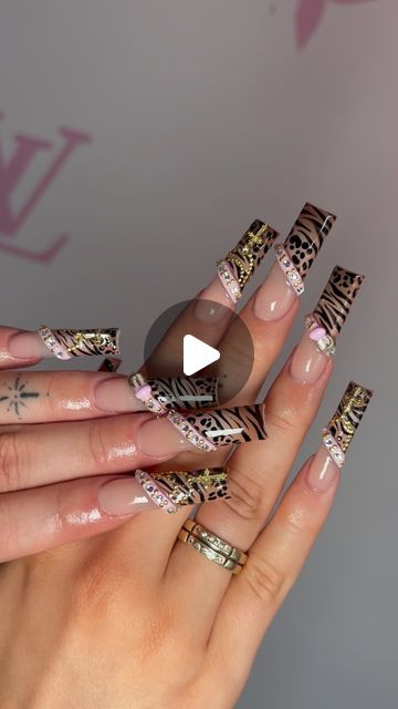 Ida Nailed It on Instagram: "Long time since i did the bb belt design and they turned out so good😍 on @matilde___rise 

 #explorepage #nails #y2knails #nailart #nailartist #nailsofinstagram #customnails #nailz #y2k #y2kaesthetic #fashion #y2kfashion #prettynails #kawaiinails #pinknails #acrylic #acrylicnails #blingnails #explore #negledanmark #danishnails #negle #negleløbenhavn #nailscopenhagen" Bb Belt, Y2k Nails, Kawaii Nails, Belt Design, Nailed It, Bling Nails, Funky Nails, Y2k Aesthetic, Nail Artist