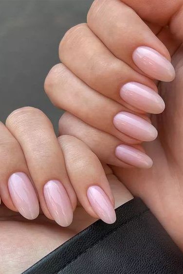 Light Pink Nails Strawberry Milk Nails, Milky Pink Nails, Pink Nails Opi, Minimal Manicure, Milk Nails, Pale Pink Nails, Kutek Disney, Milky Pink, Baby Pink Nails