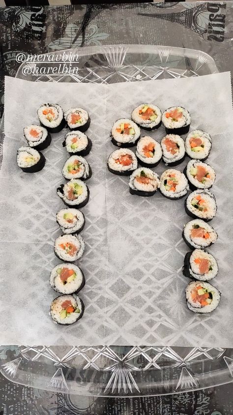 Sushi Birthday Party Ideas, Sushi Birthday Cake, Sushi Tower, Birthday Surprise Husband, Sushi Birthday, Birthday 19, Bd Ideas, Sweets Birthday, Sushi Cake