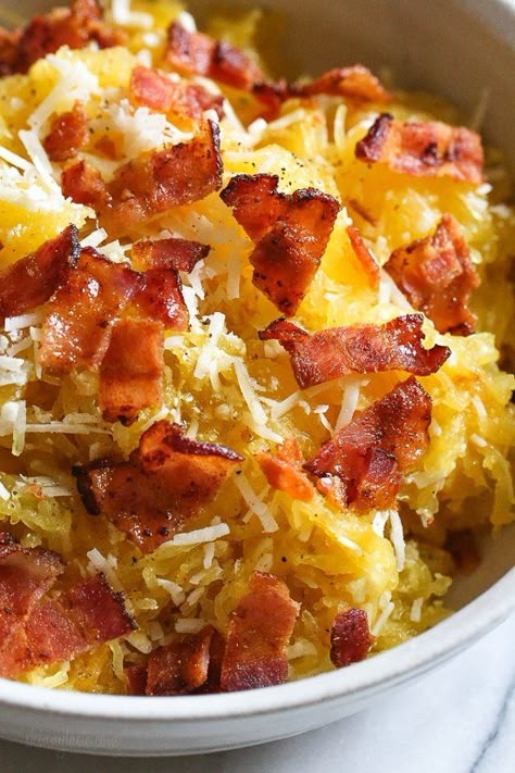 Bacon Spaghetti Squash, Bacon Spaghetti, Parmesan Spaghetti Squash, Roasted Spaghetti Squash, Pasta Tomato, Parmesan Spaghetti, Baked Spaghetti Squash, Spaghetti Squash Recipes, Low Carb Sides