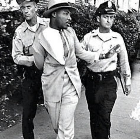 Martin Luther King being arrested.  #MLK Walter Johnson, Dr Martin Luther King Jr, Mlk Jr, Dr Martin Luther King, By Any Means Necessary, Civil Rights Movement, Jackson Pollock, African History, King Jr