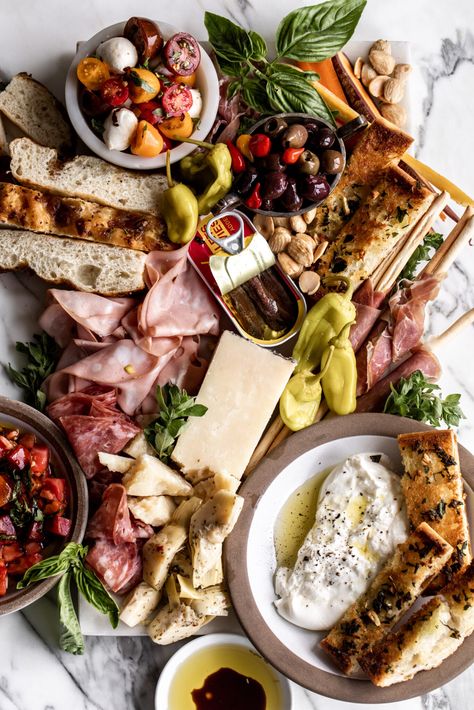 Antipasto Platter - Cooking with Cocktail Rings Labor Day Food Ideas, Labor Day Food, Antipasti Platter, Platter Food, Italian Antipasto, Italian Dinner Party, Antipasto Platter, Italian Appetizers, Charcuterie And Cheese Board