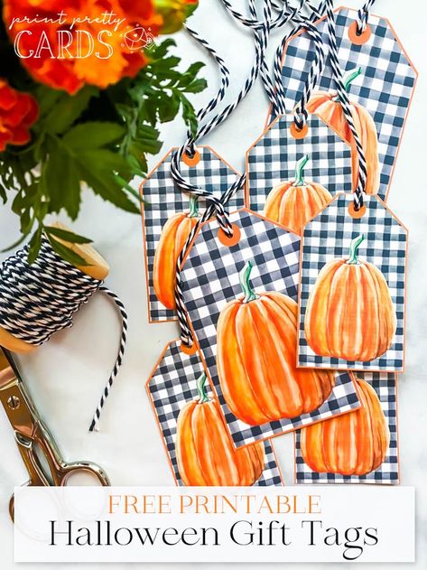 Free Halloween Gift Tags Printable in Two Sizes Free Halloween Gift Tags, Printable Label Tags, Scary Gift, Farmhouse Printables, Halloween Gift Tags, Free Fall Printables, Halloween Goodie Bags, Halloween Craft Projects, Fall Candy