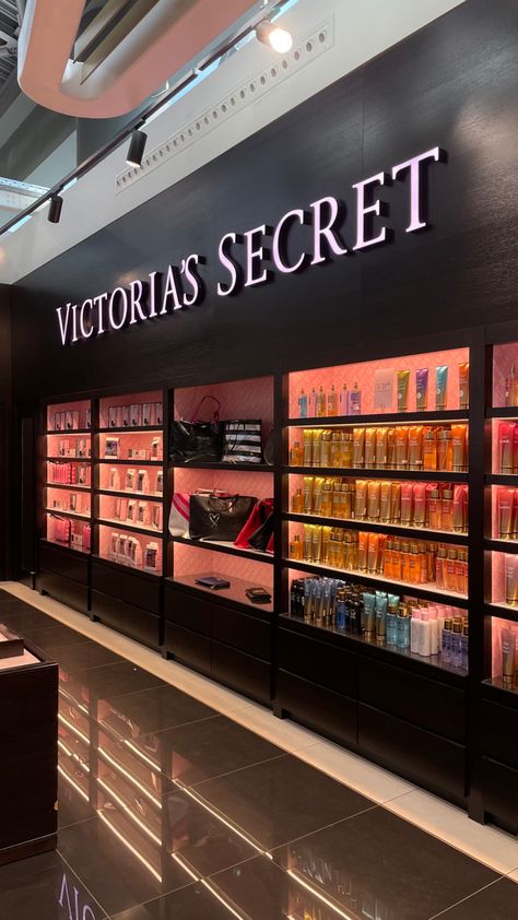 Victoria's Secret Body Mist, Profumo Victoria Secret, Victoria's Secret Aesthetic, Victoria Secret Body Spray, Victoria's Secrets, Victoria Secret Perfume, Victoria Secret Body, Luxury Lifestyle Dreams, Perfume Lover