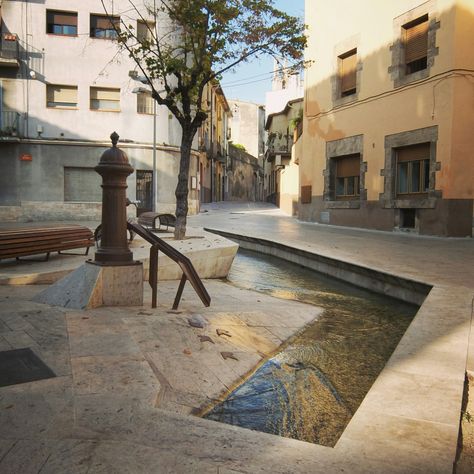 Landscape Plane, Waterscape Design, Urban Spaces Design, Urban Courtyards, Architecture Site Plan, Water Architecture, Urban Landscape Design, Public Space Design, Catalonia Spain