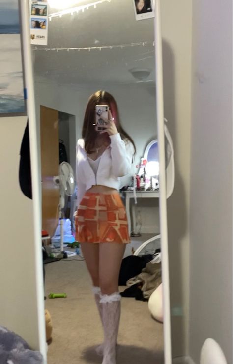 Orange Plaid Skirt Outfit, Orange Coquette Outfit, Girlycore Outfit, Orange Skirt Outfit Ideas, Orange Skirt Outfit Summer, Orange Y2k Outfit, Orange Concert Outfit, Orange Outfit Aesthetic, Orange Top Outfit