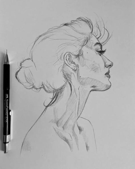 How To Draw Someone Looking Up, Hair From Behind Drawing, Beautiful Woman Sketch, Drawing Side Profile, Sketchy Drawings, Half Face Drawing, Drawing Of Woman, Drawing Of A Woman, Memories Last Forever