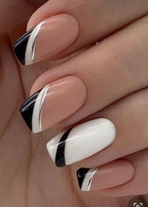 Natural French Tip Nails, White Nail Inspiration, Natural French Tip, Line Nail Art, Quick Nail Art, Manicure Nail Designs, Pink Ombre Nails, Beauty Nails Design, Fancy Nails Designs