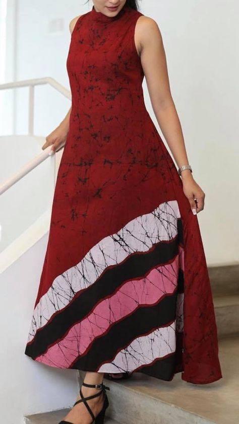 Bathik Frock Designs For Women, Batik Frock Design, Frock Designs For Women, Couple Dresses, Frock Designs For Girl, Tie Dye Patterns Diy, Saree Painting Designs, Frock Designs, Girls Cotton Dresses