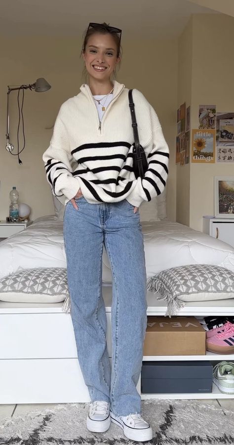 Outfit Inspo Cold Spring, Ivory Converse Outfit, La Winter Outfits Casual, Outfit Ideas Cold Spring, Casual Cold Spring Outfit 2024, Smart Summer Casual Women, Seattle March Outfit, Spring Outfits 2024 Cold, Elegant Grandma Outfit