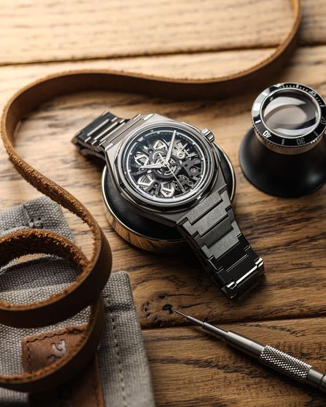 Christopher Ward's latest release... The Twelve X 🔥

#christopherward #watches #skeletonwatches #twelvex #watchphotography Christopher Ward, Watch Winders, Field Watches, Skeleton Watches, Watch Storage, Rubber Watches, Leather Watch Strap, Stay Up, Dive Watches