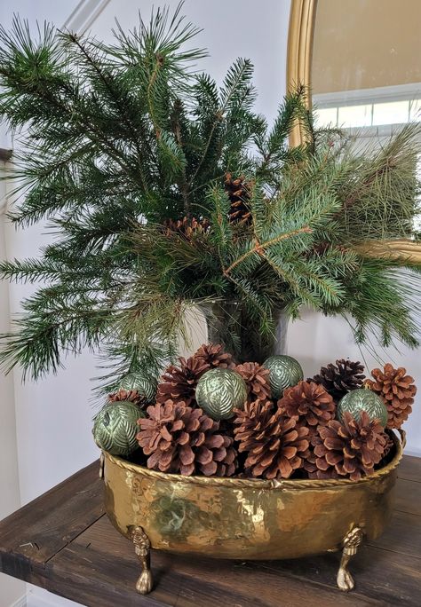 Pinecone garland