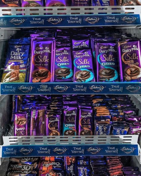 Silk Oreo, Dairy Milk Chocolate Snap, Fini Tubes, Cadbury Chocolate Bars, Chocolate Tumblr, Chocolate Fantasy, Oreo Treats, Milka Chocolate, Dairy Milk Silk