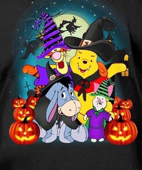 Pooh Halloween, Disney Thanksgiving, Pooh Pictures, Winnie The Pooh Halloween, Pooh Winnie, Happy Halloween Pictures, Disney Best Friends, Photo Halloween, Winnie The Pooh And Friends