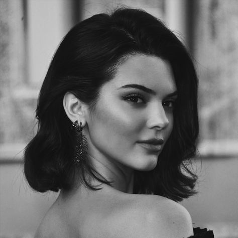 PINTEREST♕: @Pink23X Kendall Jenner Maquillaje, Kendall Ve Kylie, Style Kendall Jenner, Kendall Jenner Face, Kendall Jenner Icons, Stile Kendall Jenner, Kendall Jenner Makeup, Gambar One Direction, Jenner Makeup