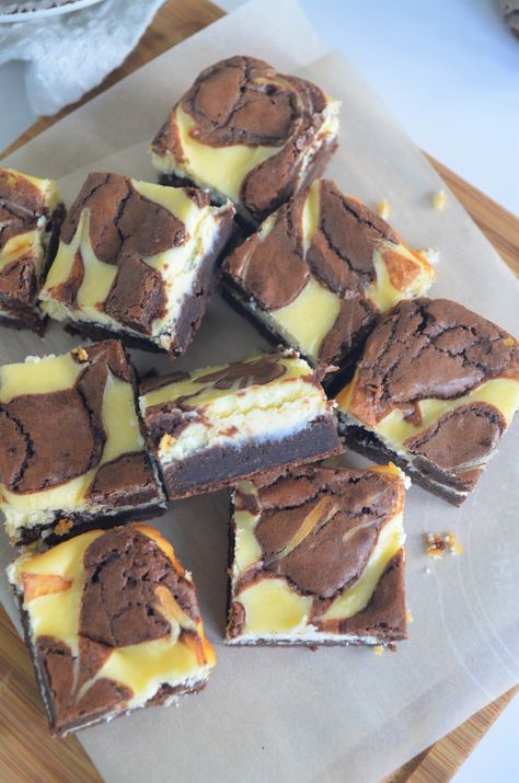 Small Batch Cream Cheese Brownie Cream Cheese Stuffed Brownies, Small Batch Cream Cheese Brownies, Small Batch Cream Cheese Desserts, Cream Cheese Brownie, Cake Like Brownies, Brownie Treats, Lucky Food, Batch Recipes, Cheese Brownies