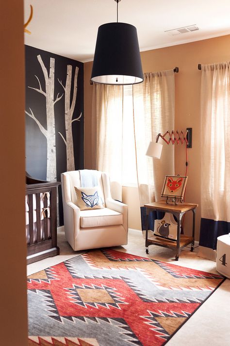 This fox-themed nursery features a chalkboard accent wall and a southwest-inspired rug that we just adore! Nursery Love! {Pick from PN's own Lauren} Gender Neutral Bedroom Kids, Fox Themed Nursery, Maximalist Bedrooms, Neutral Kids Bedroom, Maximalist Bedroom, Eccentric Decor, Decor Paintings, Fox Nursery, 아파트 인테리어