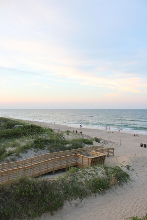 Carolina Do Norte, Les Pogues, North Carolina Beaches, Outer Banks North Carolina, Nags Head, North Carolina Homes, Coastal Life, Carolina Beach, Dream Beach