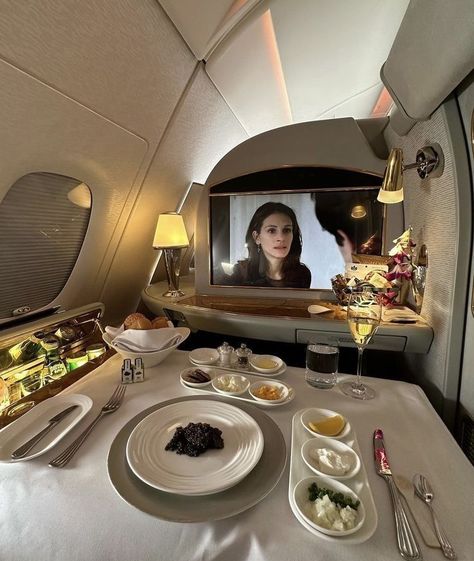 First Class Flights, Business Class Flight, Luxury Lifestyle Women, Super Rich Kids, Future Lifestyle, The Paradise, Rich Kids, Business Class, Future Life