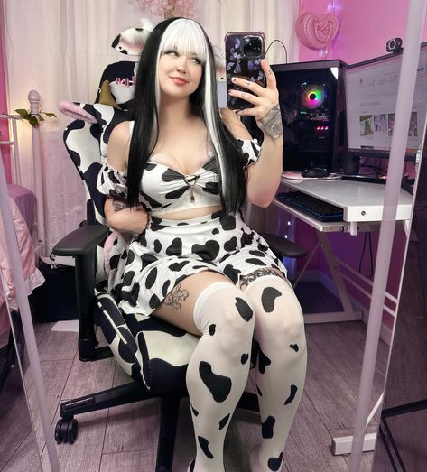 🖤🤍 me? Obsessed with cows? Absolutely 🖤🤍 - @technisport gaming chair - @moeflavor outfit - @nekofamshop ears - - #cowcosplay #cows #cosplayersofinstagram #thickcosplayer #thickthighssavelives #curvyconfidence #animewaifu #cowprint #cowears #gamergirlsetup #gamingchair #kawaiigirl #kawaiigamer #cosplay #gamingcommunity #gamingsetup #waifumaterial Cow Cosplay, Female Cow, Cow Outfits, Cow Ears, Thick Thighs Save Lives, Waifu Material, Ig Post, Kawaii Girl, Gaming Chair