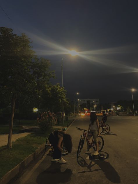 Night Bike Aesthetic, Night Cycling Aesthetic, Aesthetic Bike Ride Pictures, Late Night Bike Ride Aesthetic, Bike Rides At Night Aesthetic, Chaotic Aesthetic, Night Bike Ride, Bike Night, Night Biking