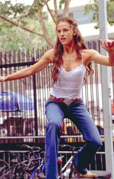 Copper Fergie 2000s Style, Alias Outfits, Jessica Biel 2000s, 2000s Movies Outfits, Jennifer Garner 90s, 90s Celebrities, Jennifer Garner Young, Jennifer Garner Body, Jennifer Garner Alias