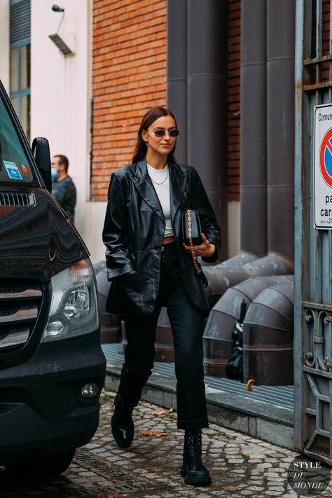 Milan SS 2021 Street Style: Irina Shayk - STYLE DU MONDE | Street Style Street Fashion Photos Irina Shayk Irina Shayk Style, Mode Dope, Berlin Fashion Street, 2020 Street Style, Milan Fashion Week Street Style, Berlin Fashion, Looks Street Style, Irina Shayk, Celebrity Street Style