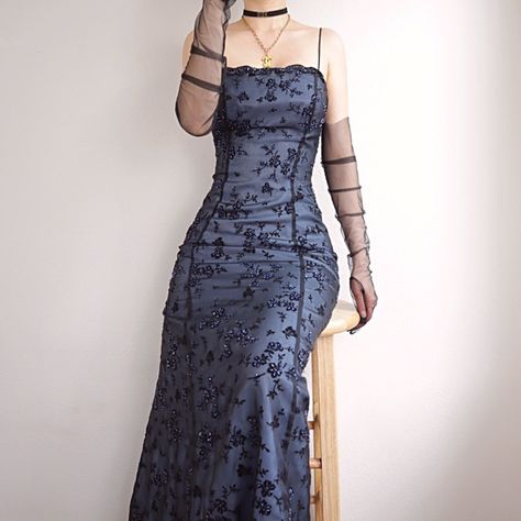 Winter Formal Dresses Long Vintage, Prom Dresses Sapphire Blue, Night Sky Dress Formal, Blue Dress With Black Mesh Overlay, 90s Gala Dress, Masculine Prom Dress, 90 Dresses Style, 90’s Prom Dresses, 90’s Prom Dress