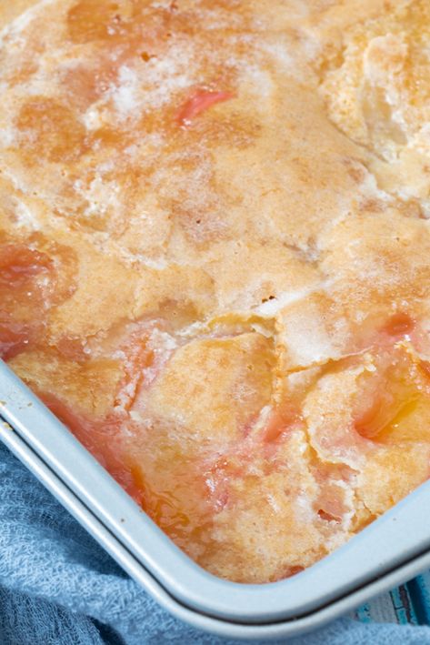 Peach Cobbler with Hot Sugar Crust - Reality Bakes Peach Cobbler Crust, Cobbler Cake, Alias Grace, Cobbler Crust, Peach Dessert Recipes, Peach Cobbler Easy, Peach Desserts, Buttery Biscuits, Peach Cobbler Recipe