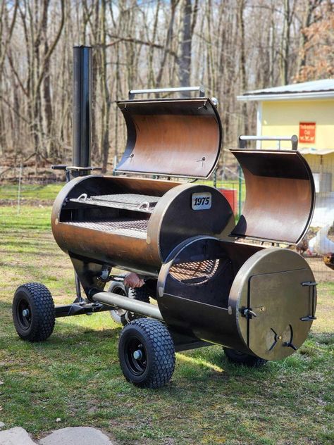 Metal Fire Pit Ideas, Homemade Smoker Plans, Custom Bbq Grills, Custom Metal Furniture, Bbq Trailer, Custom Smokers, Barbeque Design, Custom Bbq Smokers, Smoker Designs