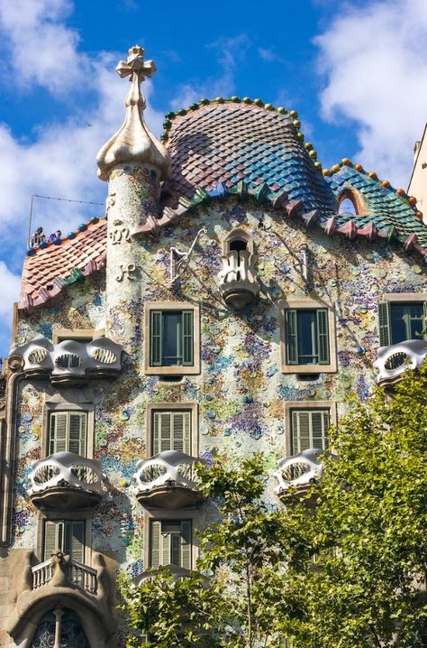 Succession building, Vienna, Austria Art Nevou Architecture, Art Nouveau Architecture Interior, Art Nouveau Building, Art Neauveau Architecture, Art Noveau Houses, Antoni Gaudi Architecture, Moodboard Portfolio, Architecture Girl, Mushroom City